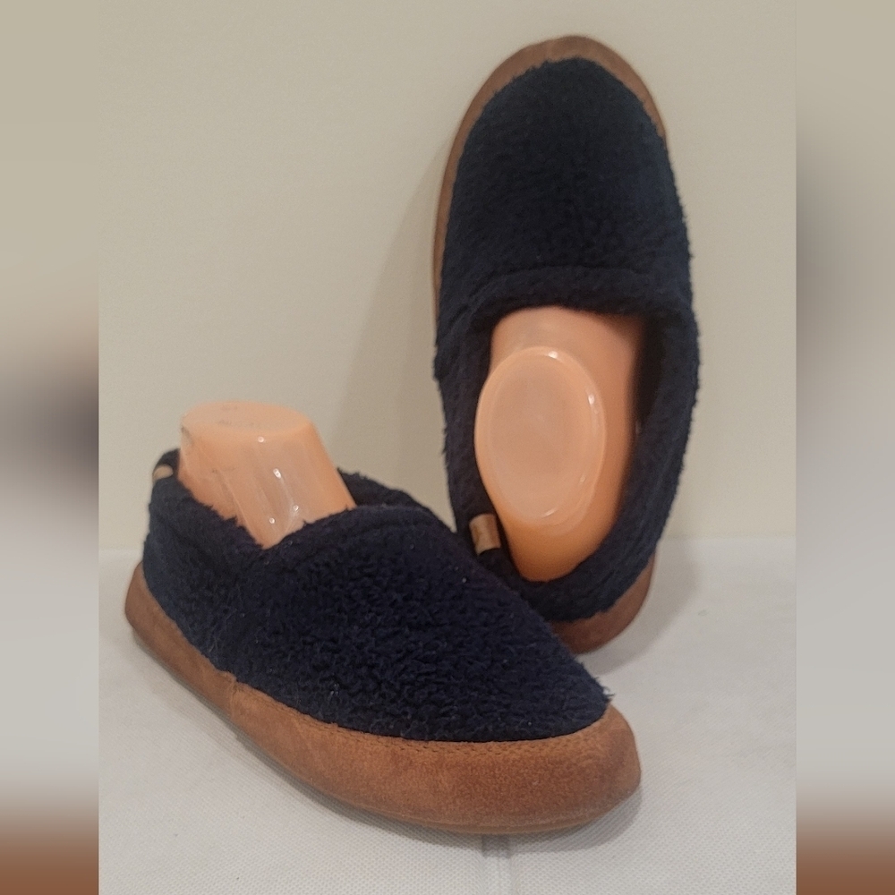 Cozy Navy and Brown Women's Shoes